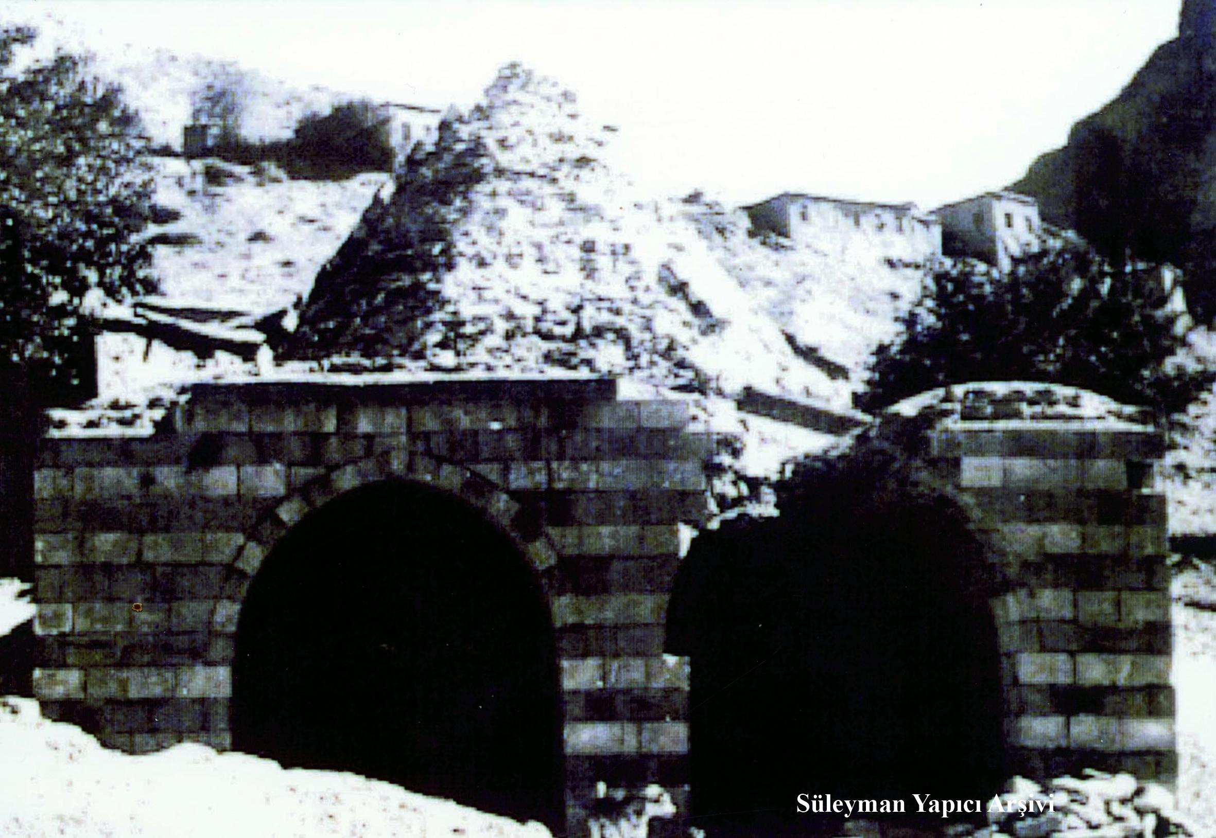 PALU - Zeve - Alacal? Mescid - 960'l? y?llar 
S&uuml;leyman Yap?c? Ar?ivi