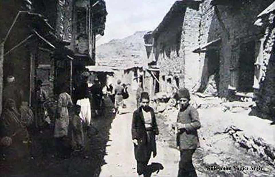 PALU -&nbsp; Zeve -&nbsp;1900'l&uuml; Y?llar
S&uuml;leyman Yap?c? Ar?ivi